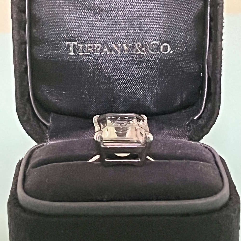 Size 8 Tiffany & Co. 9 Carat Emerald Cut Prasiolite - Picture 3 of 13